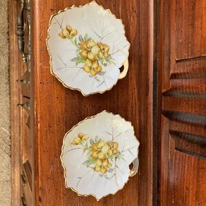 Floral Leaf-Shaped Decorative Plates/ Trinket Trays